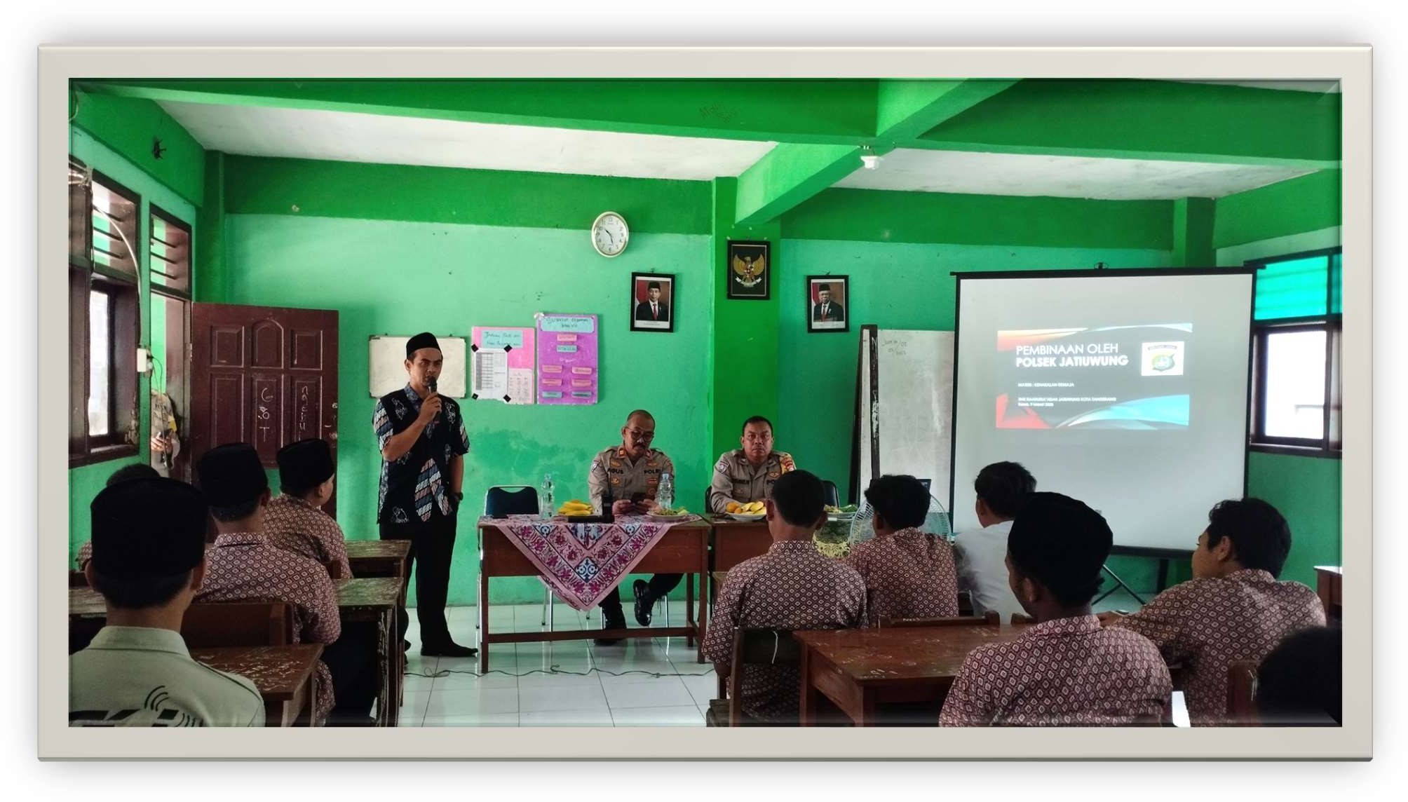 Pembinaan Karakter dan Kesiapan Dunia Kerja di SMK TKJ Pasar Kemis